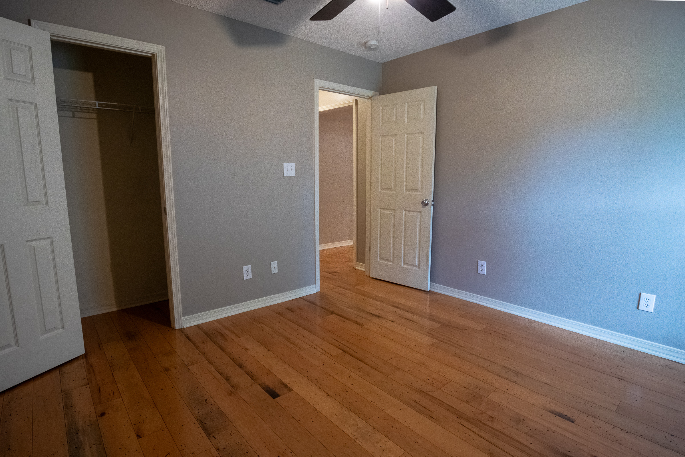 Second guest bedroom alternate view