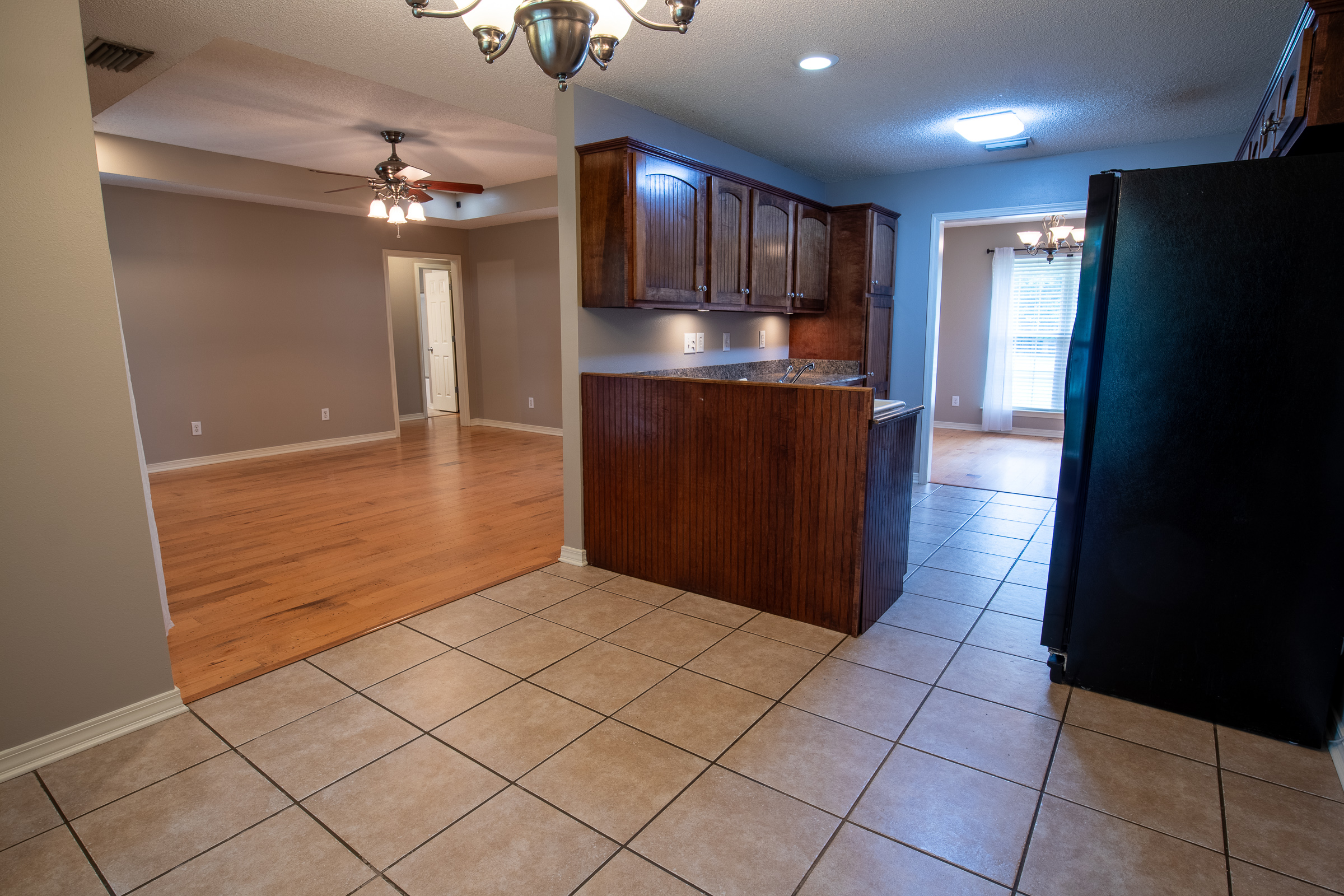 Kitchen alternate view
