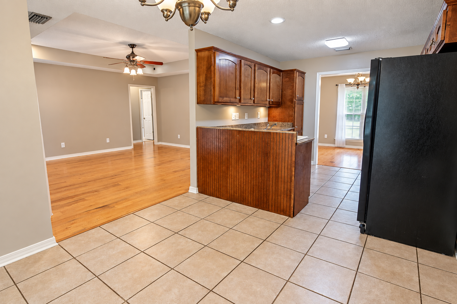 Unfurnished kitchen and breakfast nook
