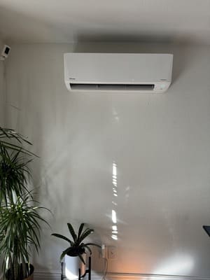 {{ custom_values.service_4 }} in {{custom_values.area_7})