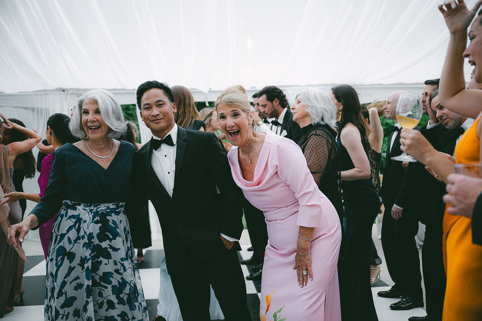 Jeff and Victoria's Catskills Wedding