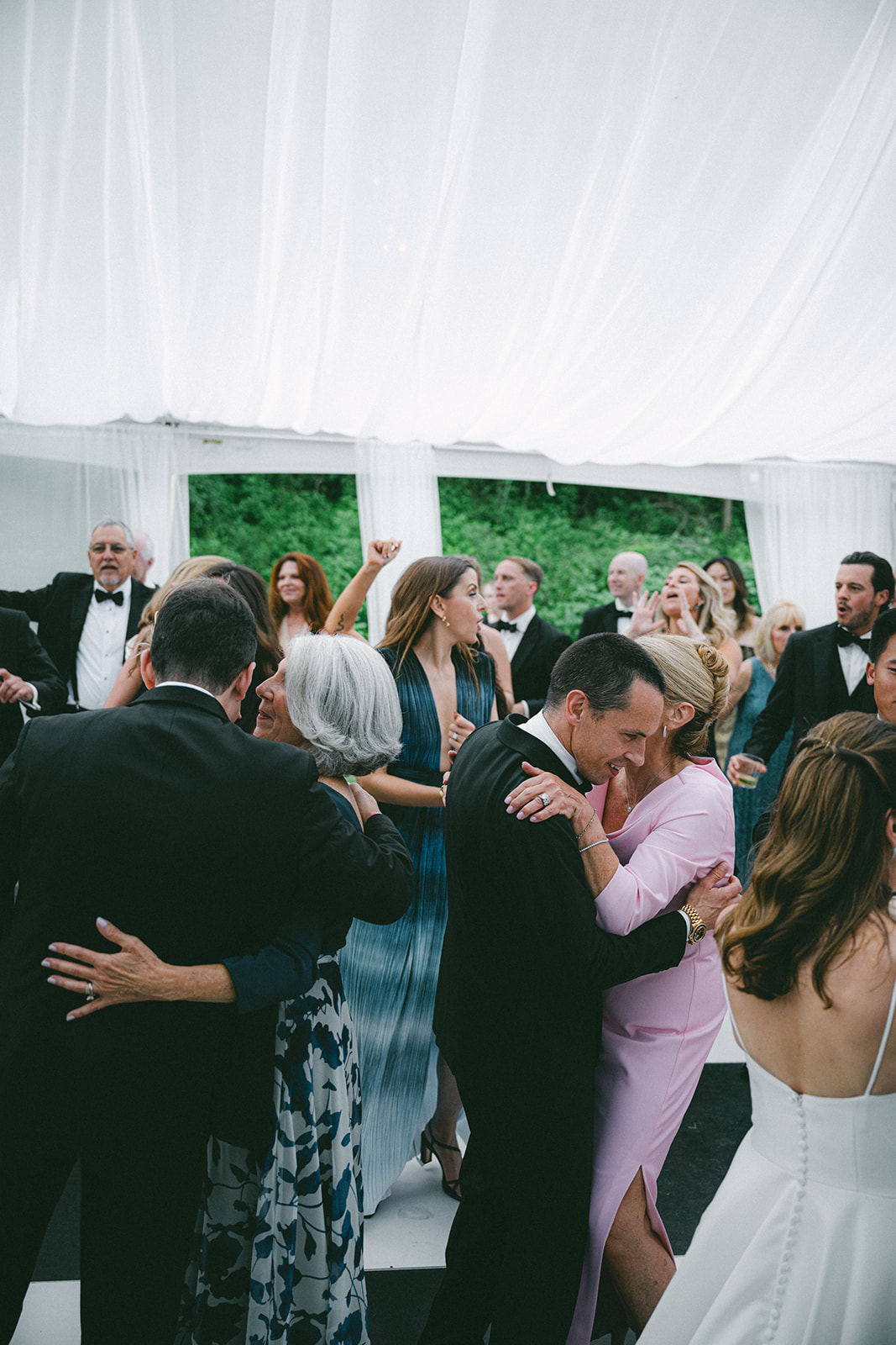 Jeff and Victoria's Catskills Wedding