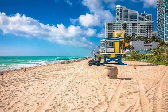 Hollywood Beach