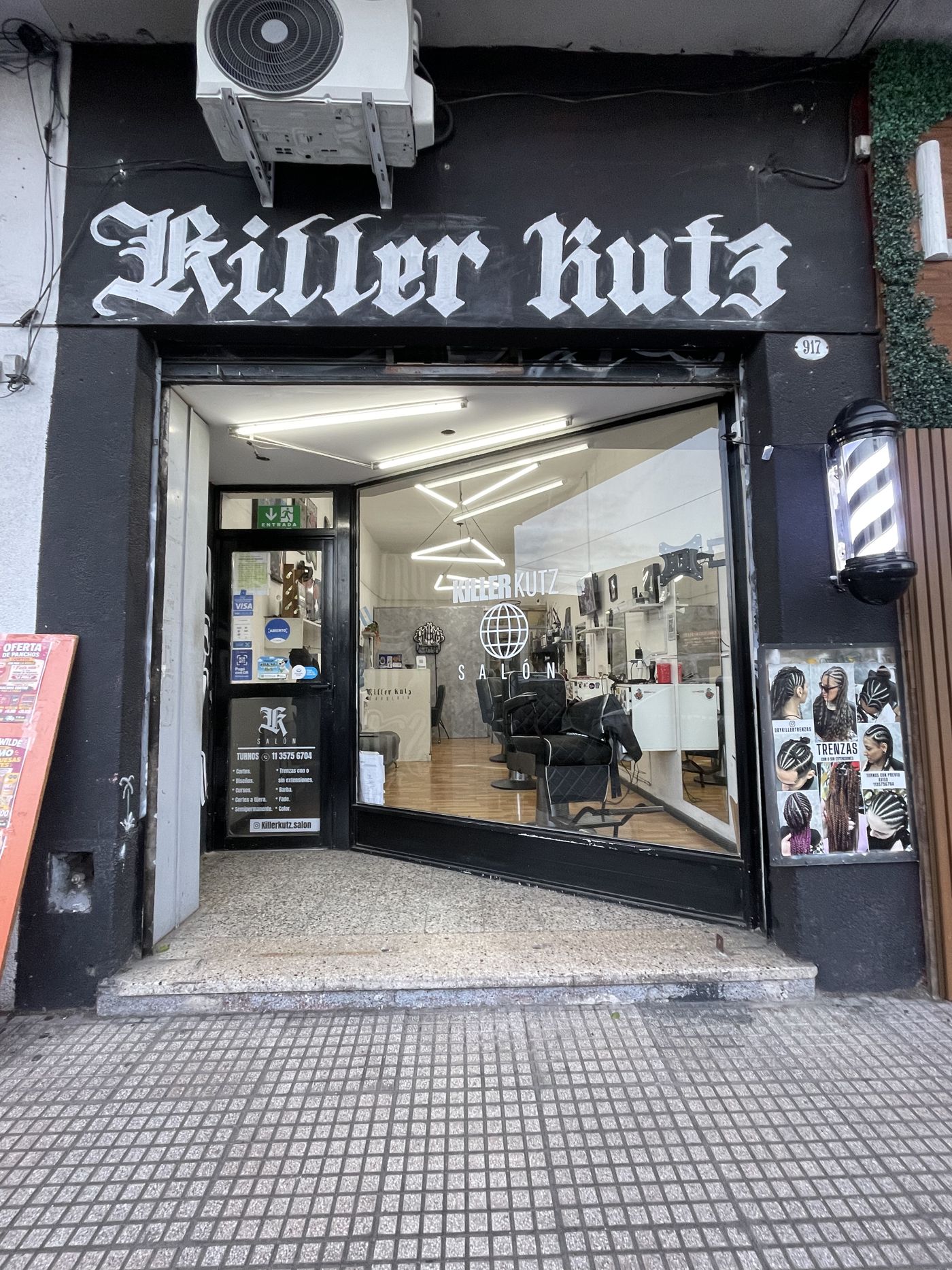 Frente del local Killer Kutz