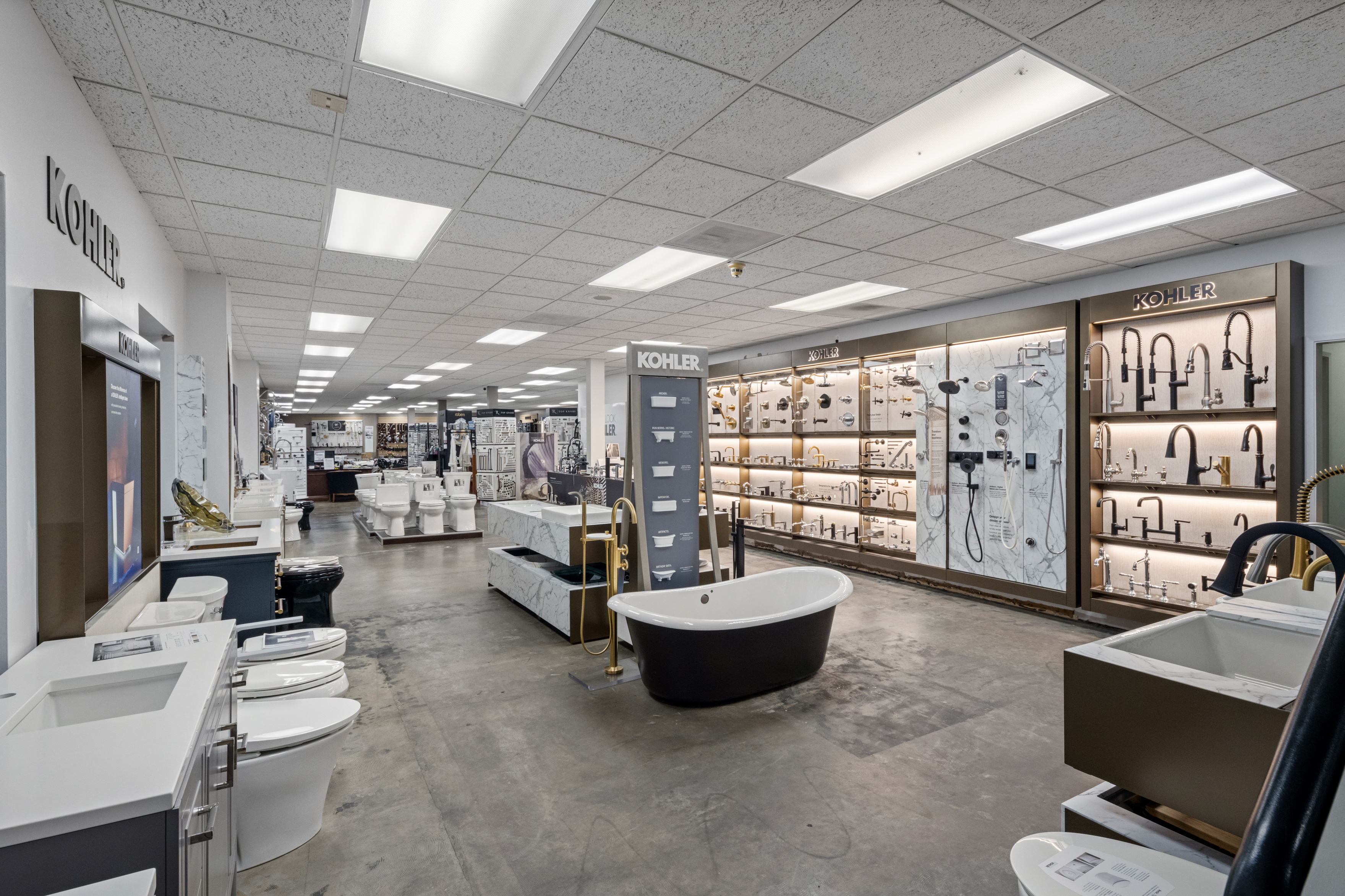 Golden West Pipe team and showroom