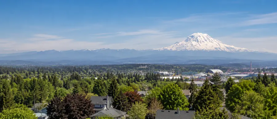 Mount Rainier and Washington landscape