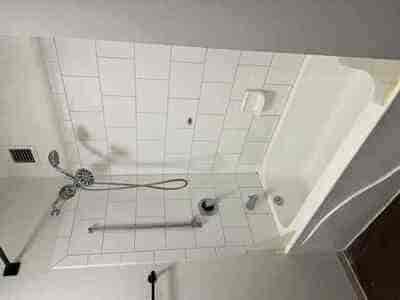 {{ custom_values.service_4 }} in {{custom_values.area_5})