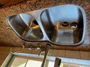 {{ custom_values.service_3 }} in {{custom_values.area_7})