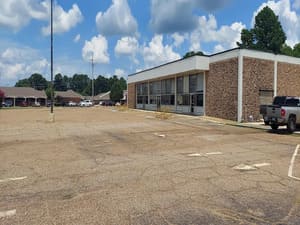 {{ custom_values.service_4 }} in {{custom_values.area_6})