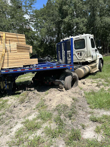 Moffo's Towing and Repair truck responding to a roadside breakdown