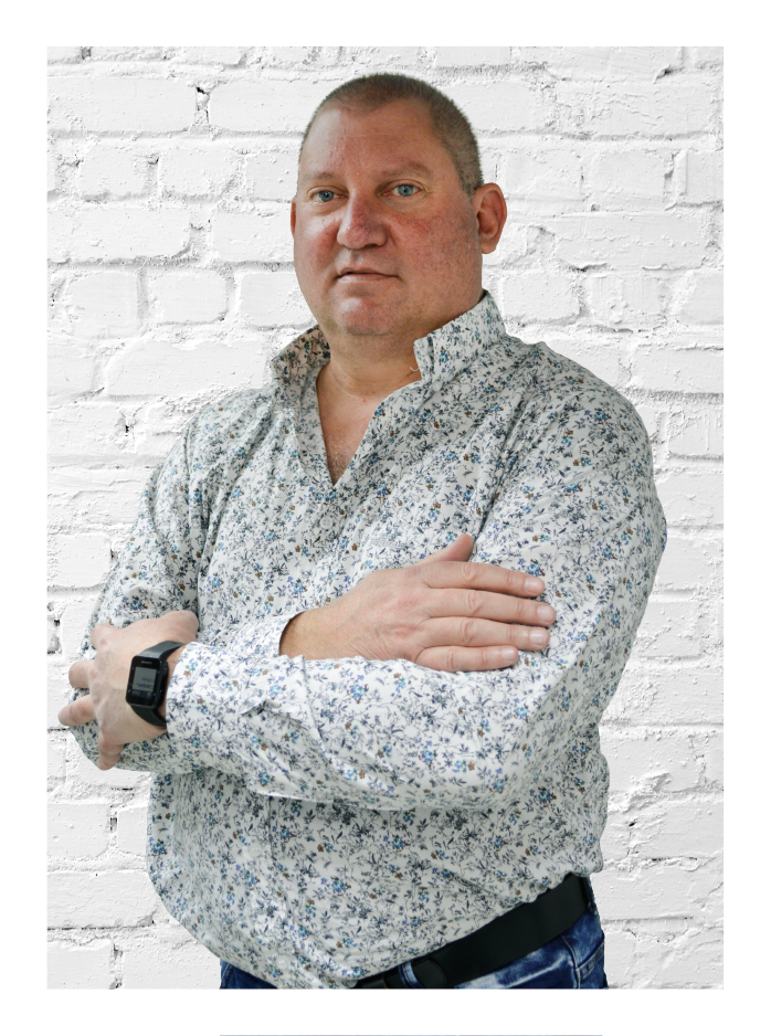 Advisor Howard 	Giger