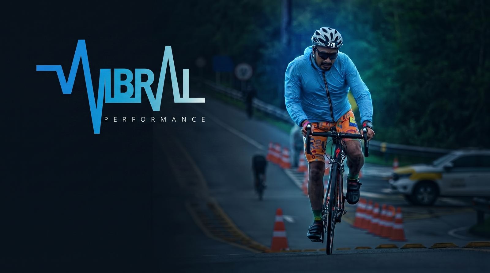 Martinico compitiendo en bicicleta