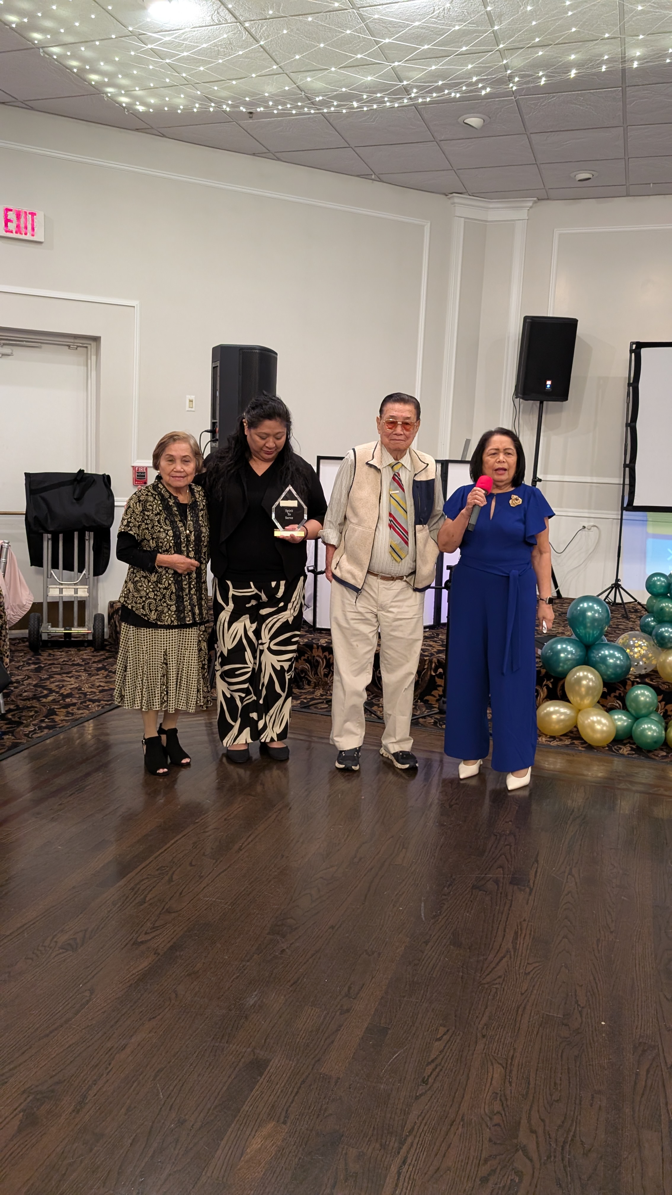 Circulo of Boholano in Illinois community