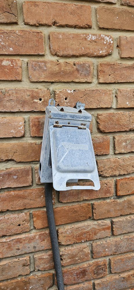 Outdoor disconnect replacement &mdash; JP Air Dr, Slidell LA
