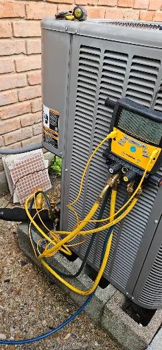 System diagnostics on a condenser &mdash; JP Air Dr, Slidell LA
