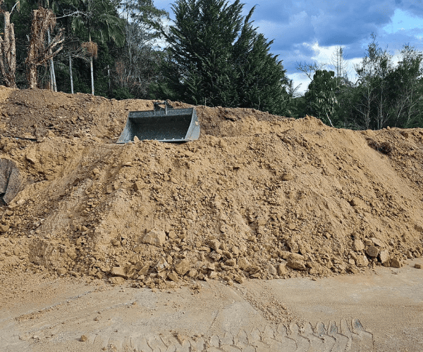 Burleigh Heads Mini Excavator Bobcat Combo Service