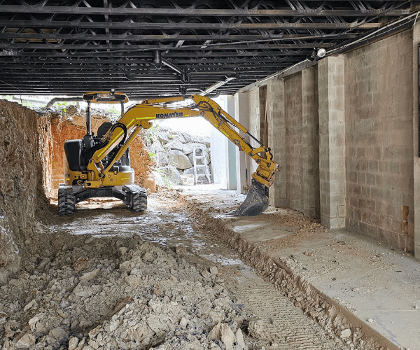 Mini Excavator Bobcat Combo Service