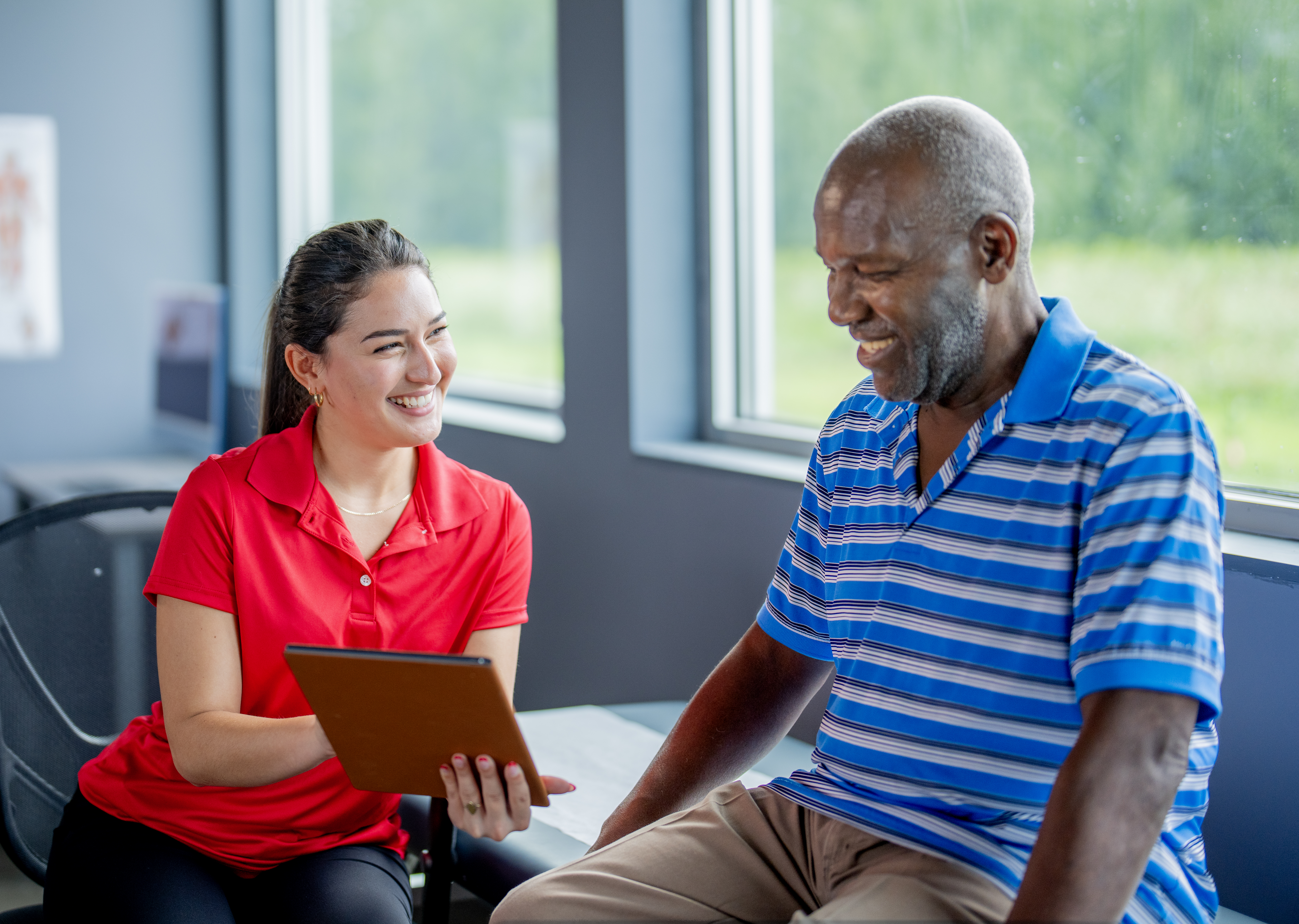 Convivio Health clinician reviewing a care plan with a patient