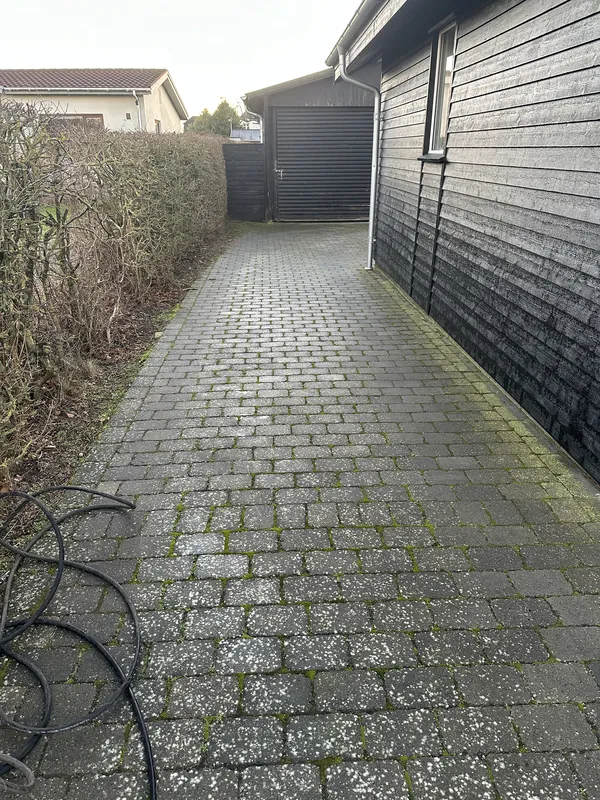 Før og efter billede af fliserens. før