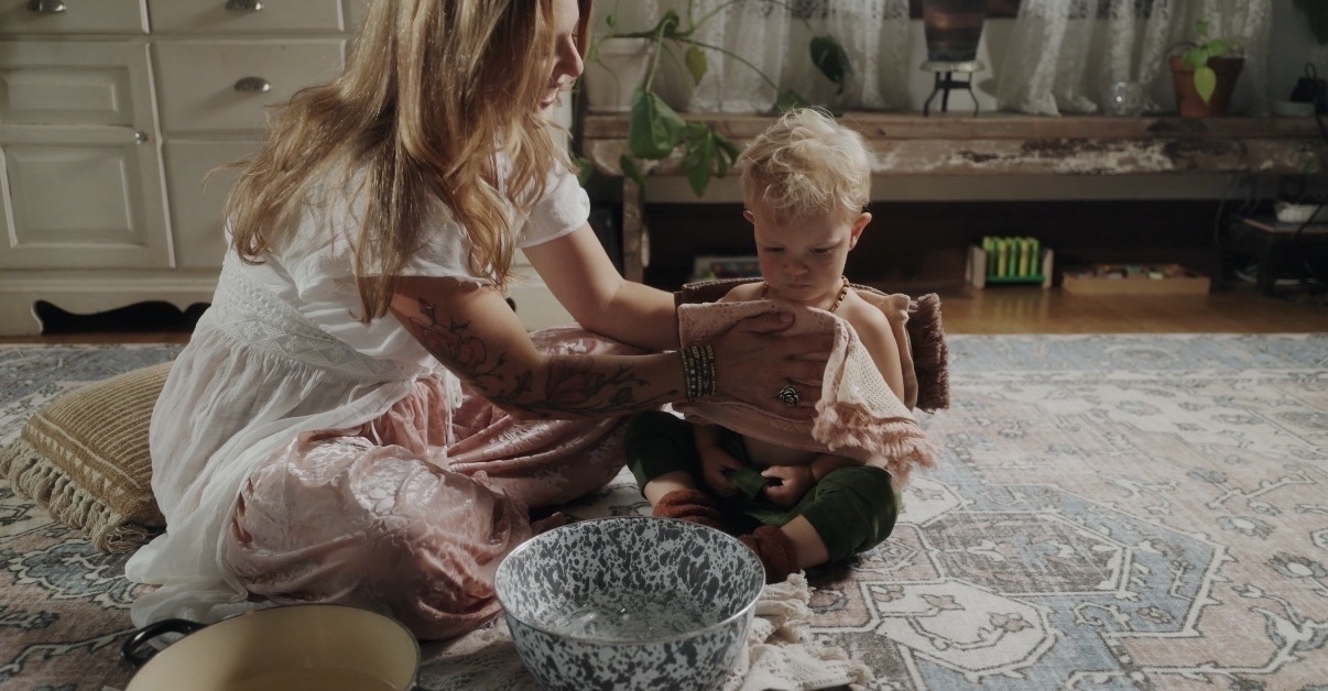 Annie + Levi, footbath, on the rug