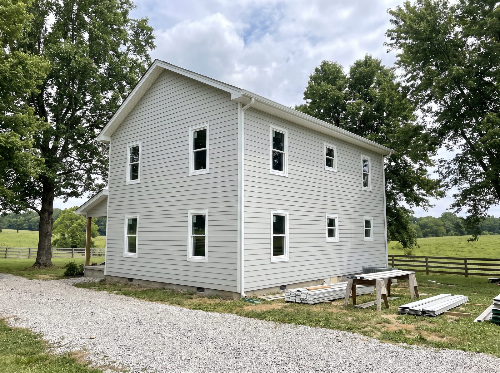 Siding & windows in Bells