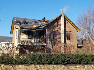 {{ custom_values.service_1 }} in {{custom_values.area_1})