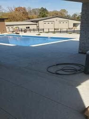 {{ custom_values.service_4 }} in {{custom_values.area_5})