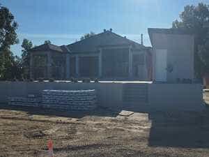 {{ custom_values.service_1 }} in {{custom_values.area_3})