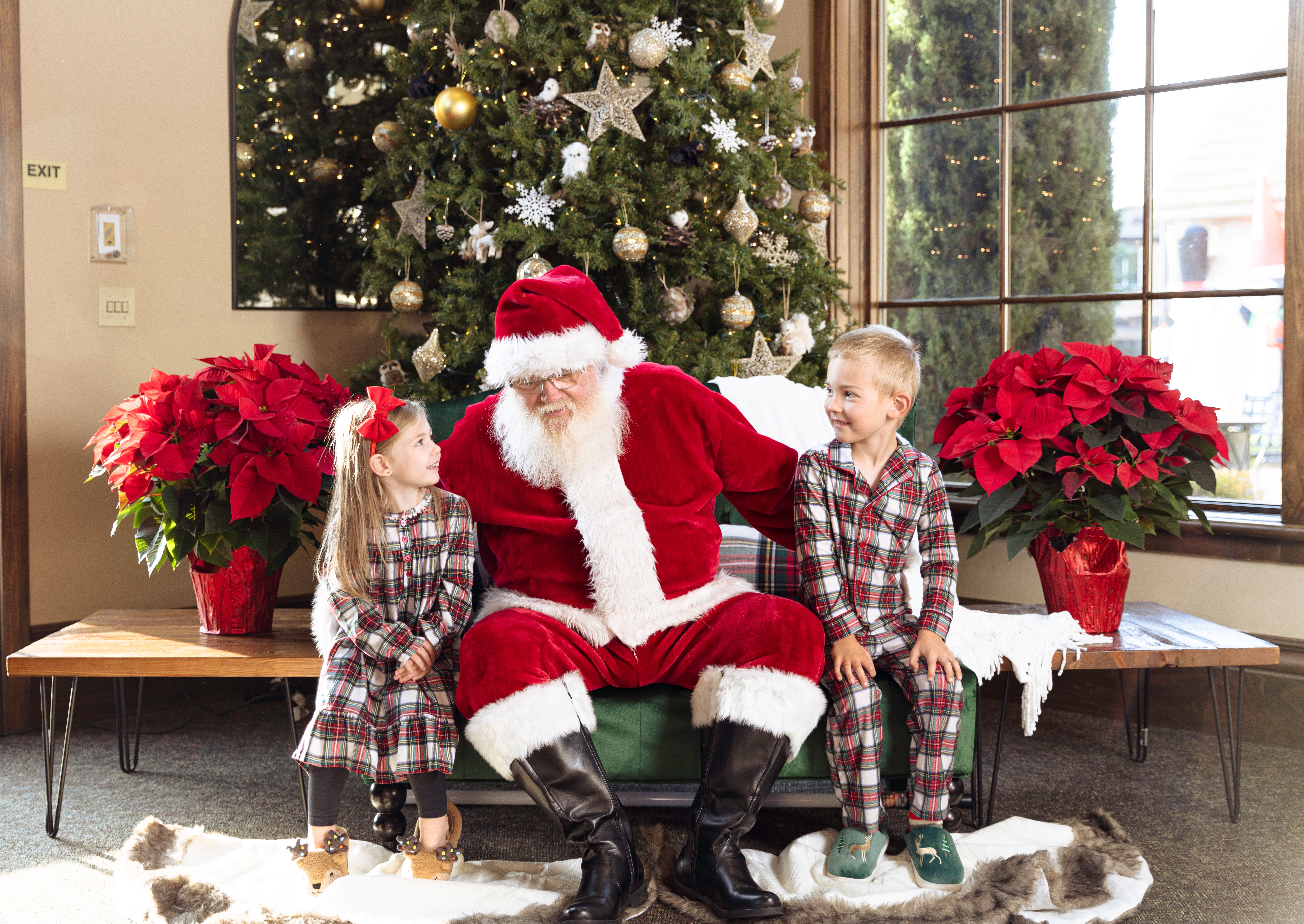 Pictures with Santa Pictures with Santa