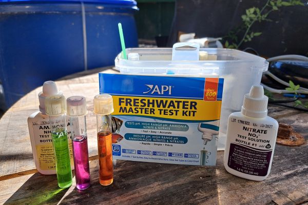 Water testing kits for aquaponics