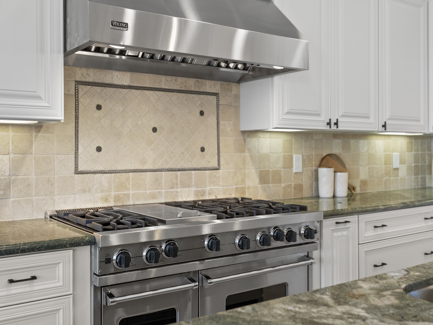 731 Lakemead Way bath