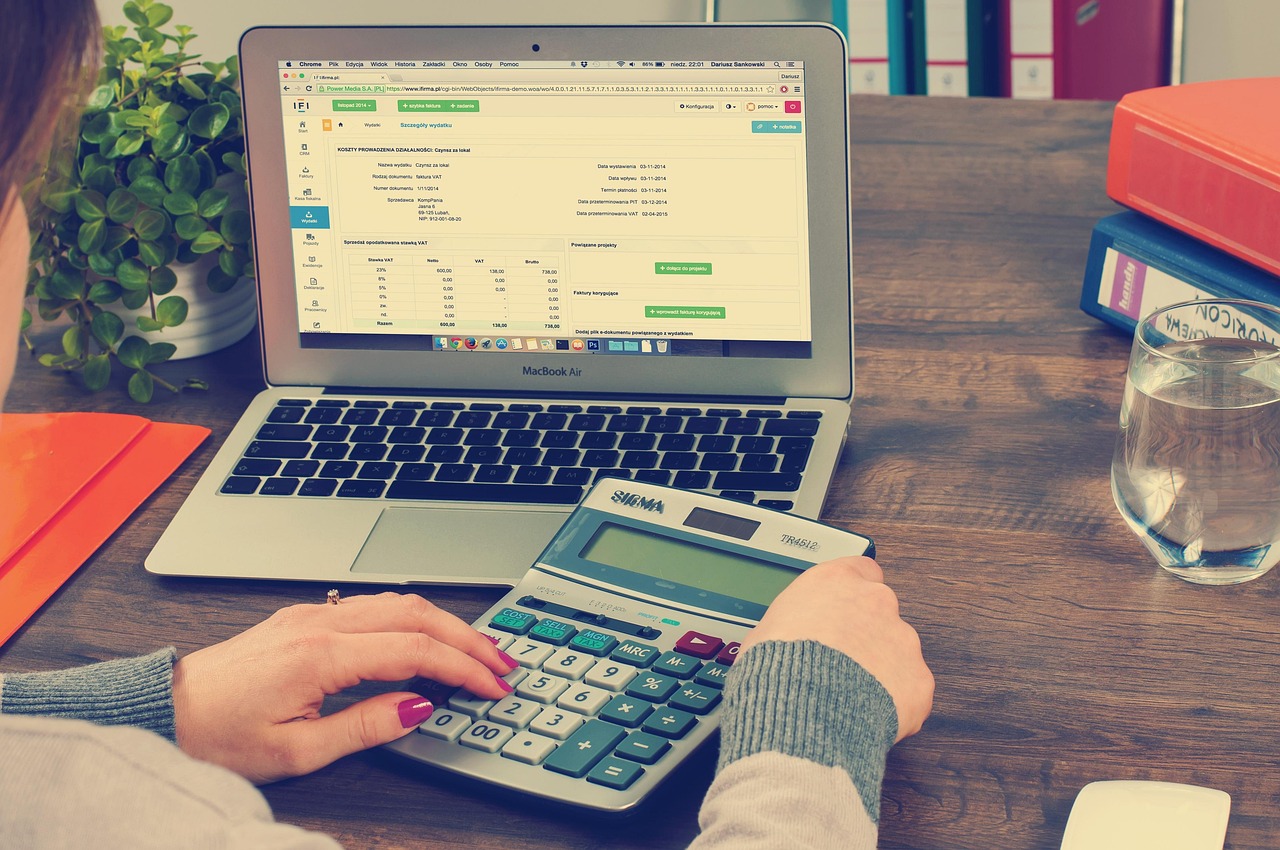 Bookkeeping and payroll services for businesses