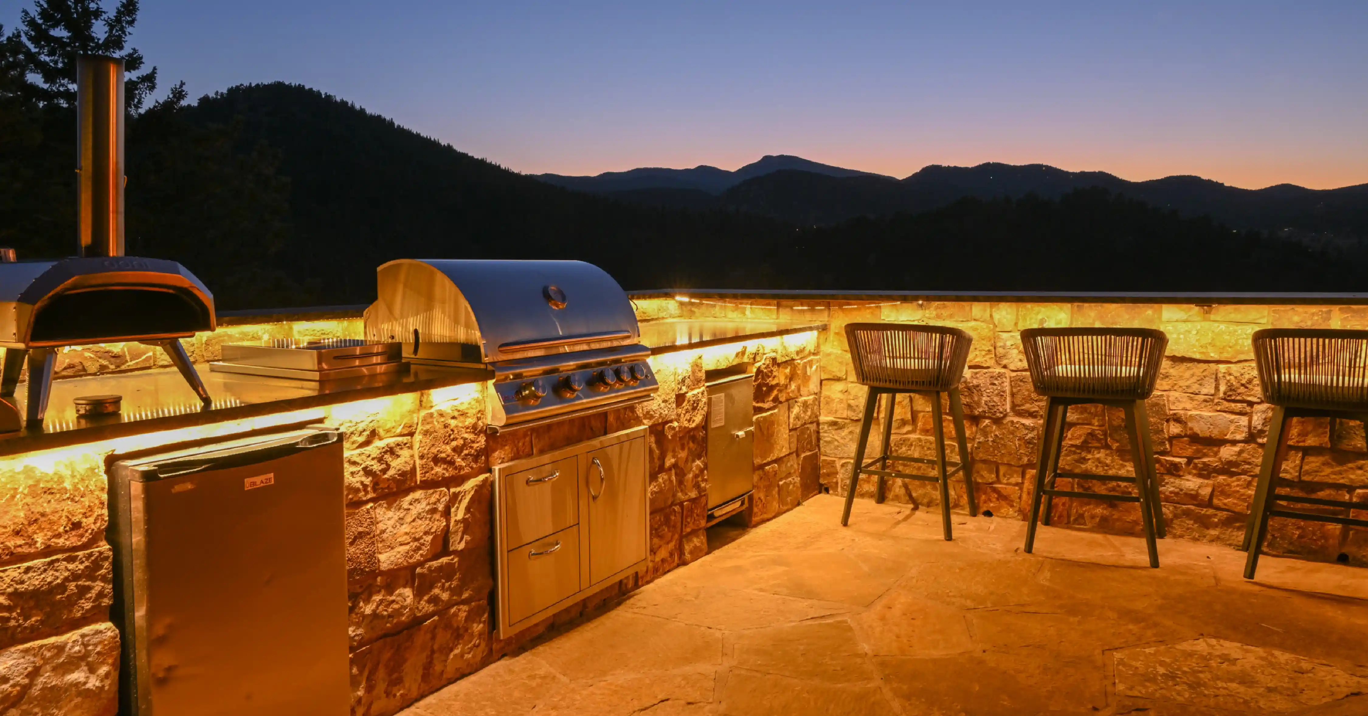 Bottom-Left-Terra Bella outdoor living space