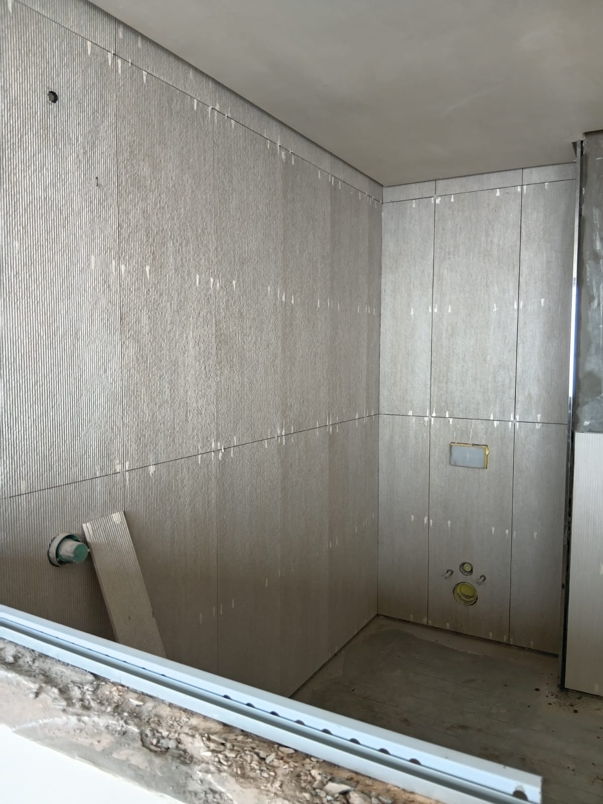 Bathroom wall and floor tiling project
