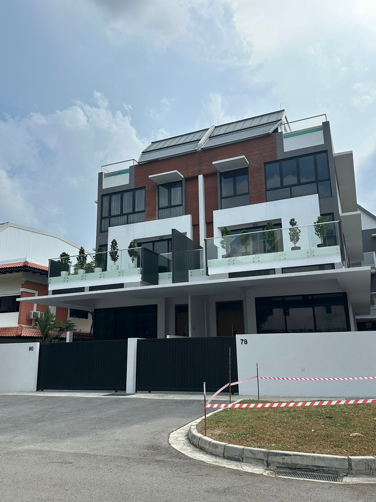 78/80 Lim Ah Woo Road