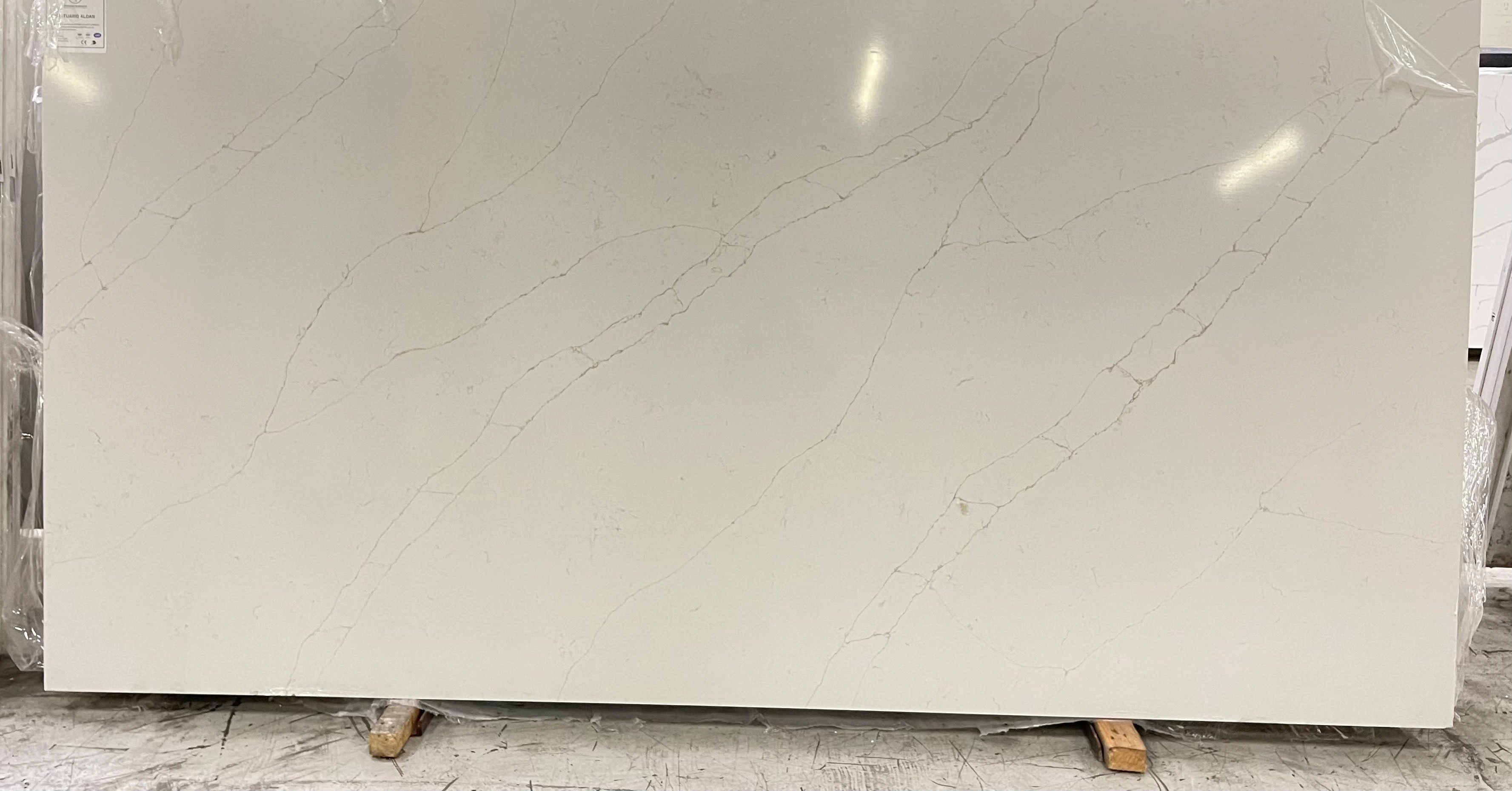 Statuario Aldan Quartz