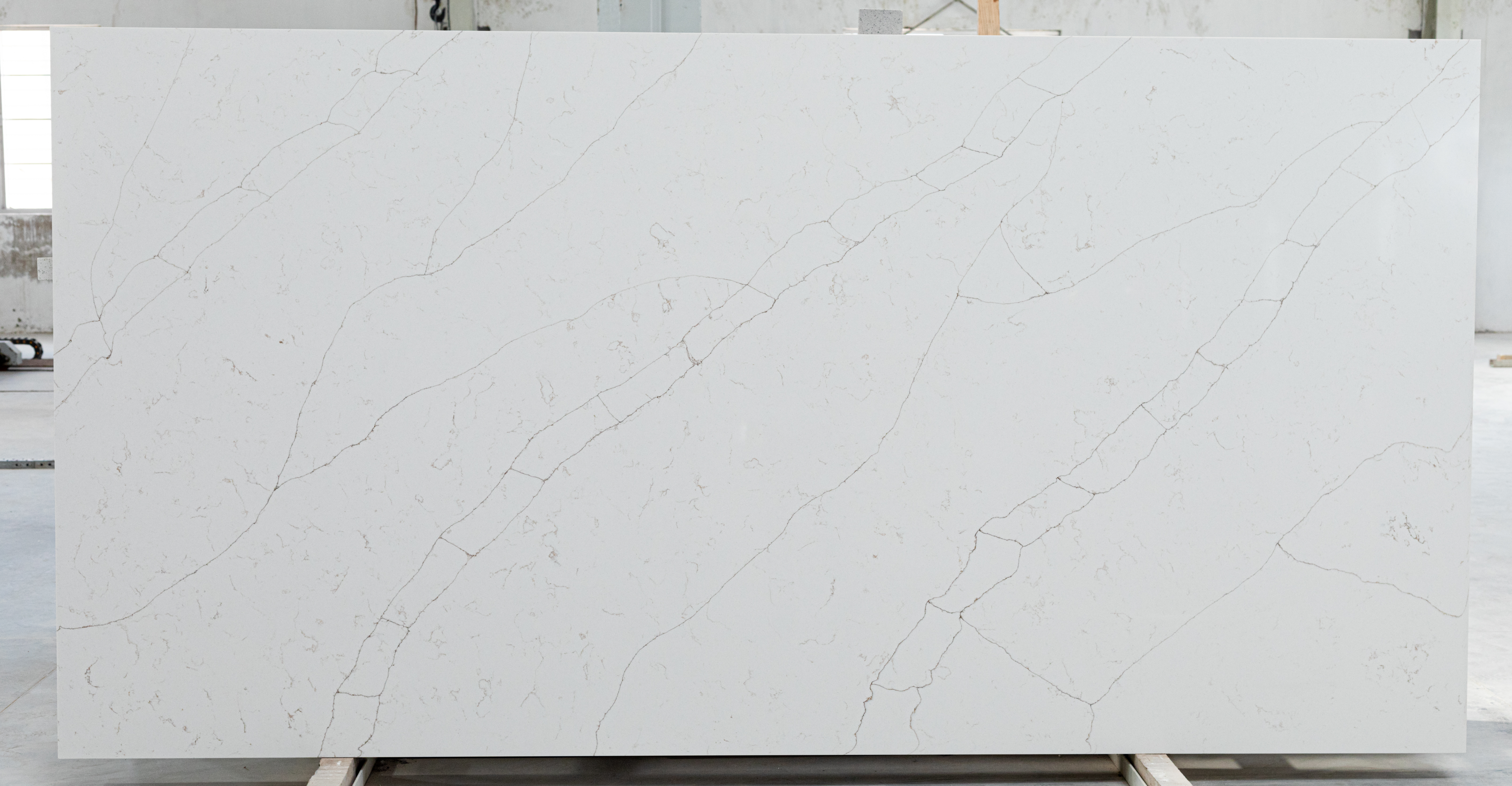 Statuario Aldan Quartz Full Slab