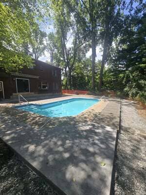 {{ custom_values.service_2 }} in {{custom_values.area_2})