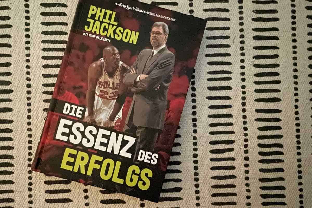 Buchcover mit Phil Jackson.