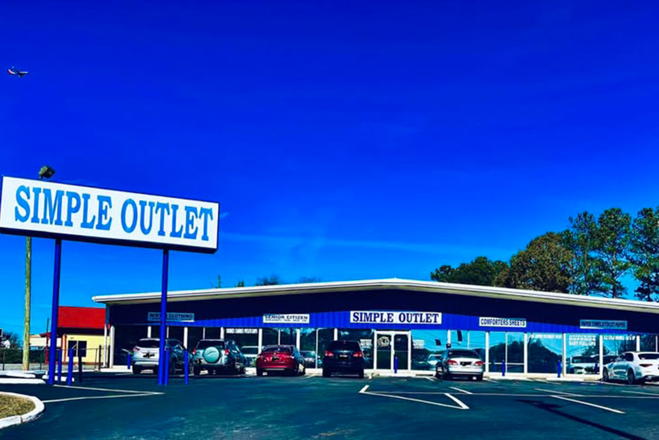 Simple Outlet