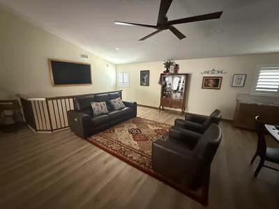 {{ custom_values.service_1 }} in {{custom_values.area_2})