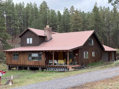 {{ custom_values.service_3 }} in {{custom_values.area_3})