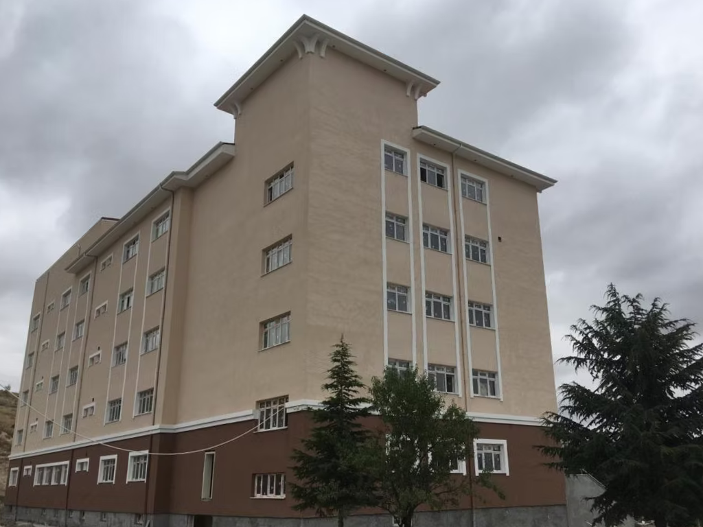 Ayaş Karma Pansiyon Binası