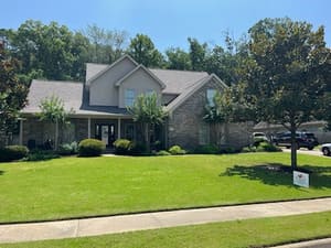 {{ custom_values.service_1 }} in {{custom_values.area_1})