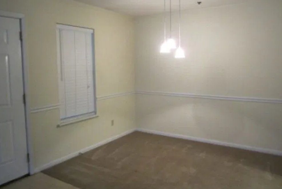 Dining room before the renovation