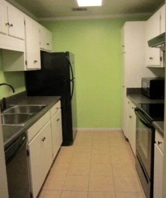 Kitchen before the renovation