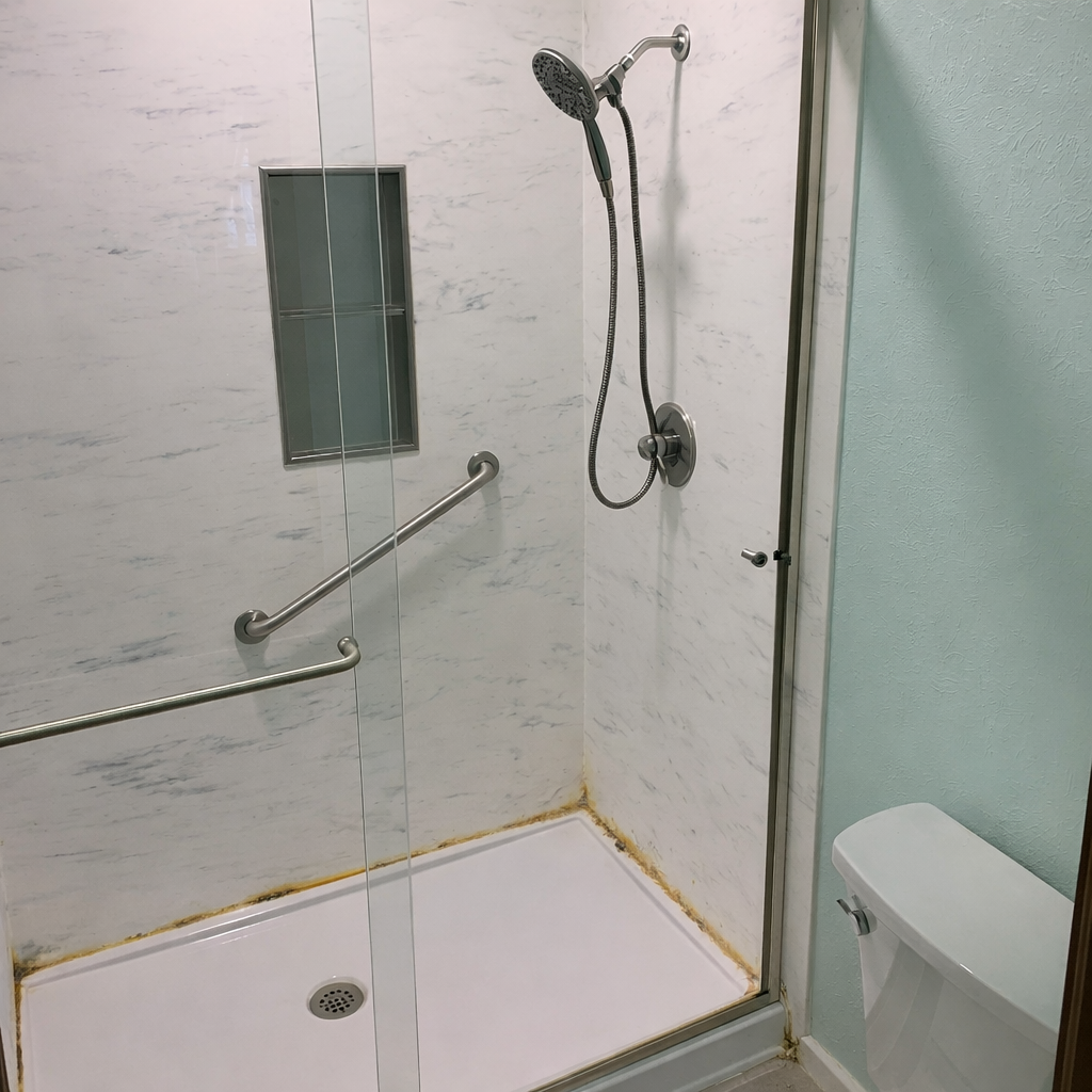 nettoyage douche avant intervention salle de bain