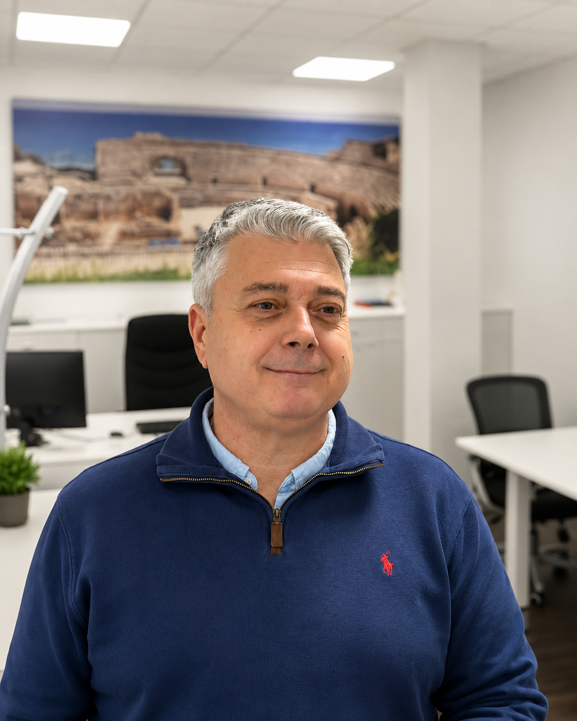 Mariano Martínez — Broker Hipotecario Firmax