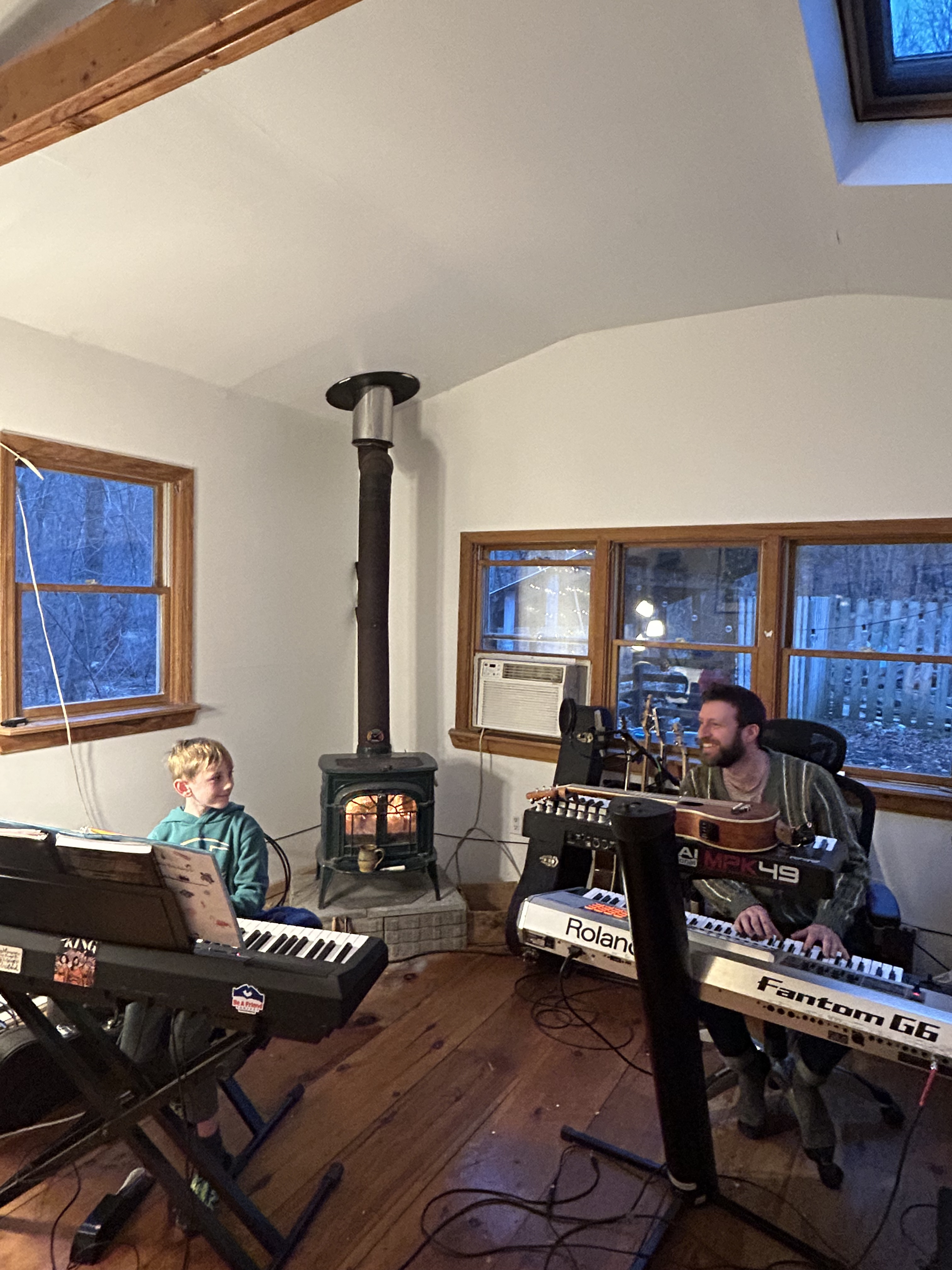 girl playing piano east mountain studios piano lessons