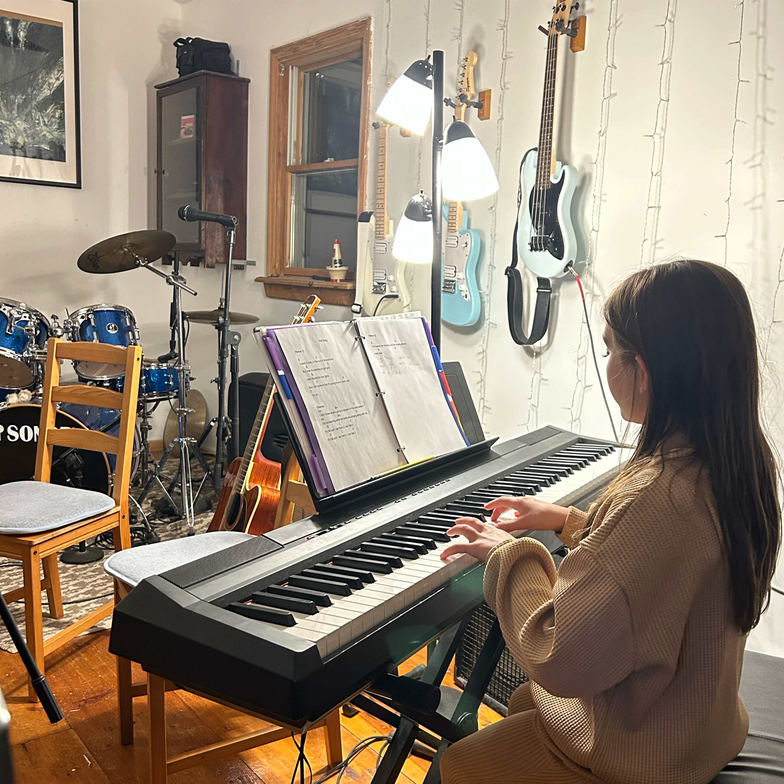 girl playing piano east mountain studios piano lessons